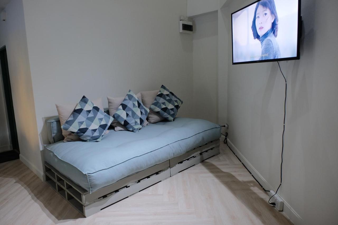 Apartmán Baan Khun Pra Duplex Rm3 Bangkok Exteriér fotografie